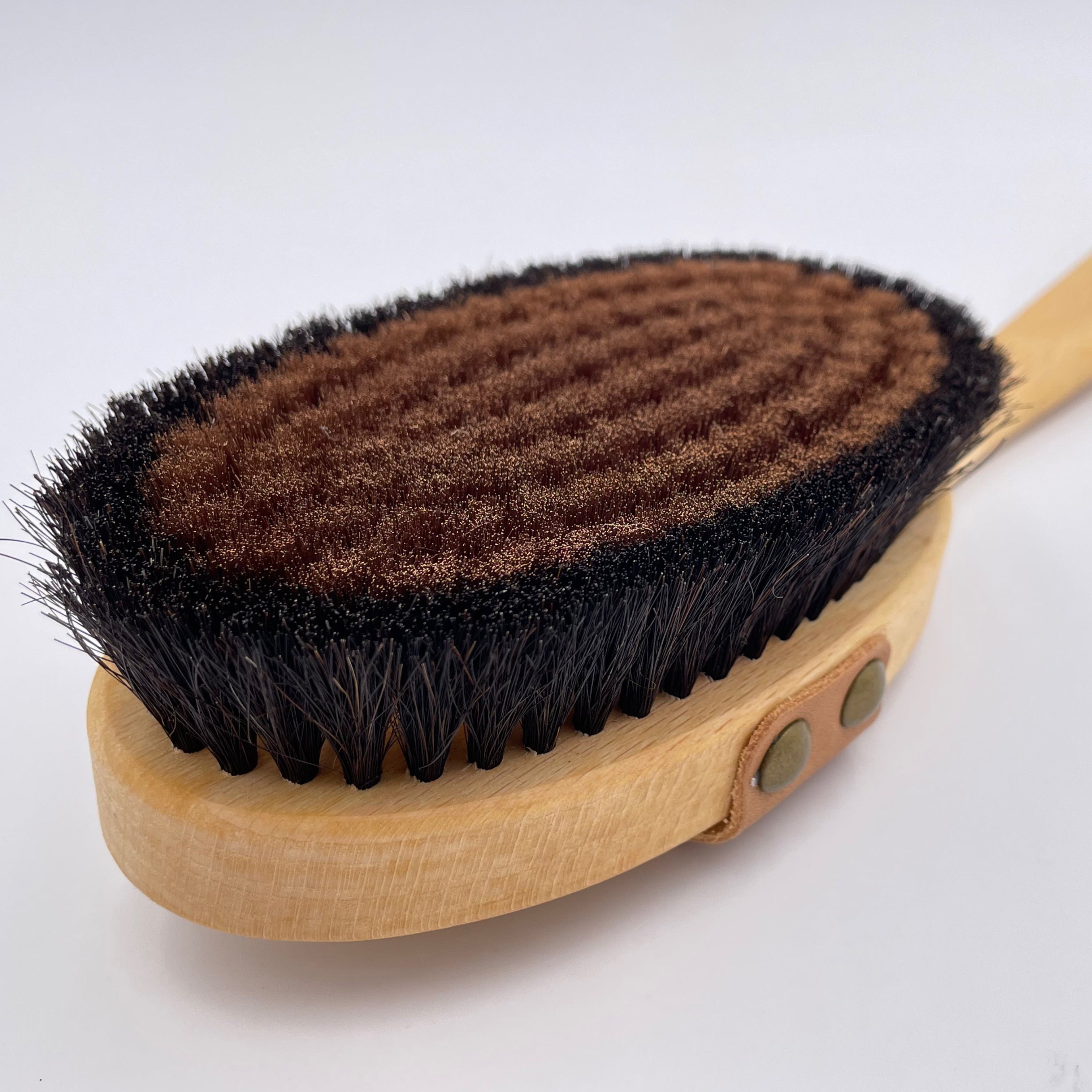 Body ionic Brush